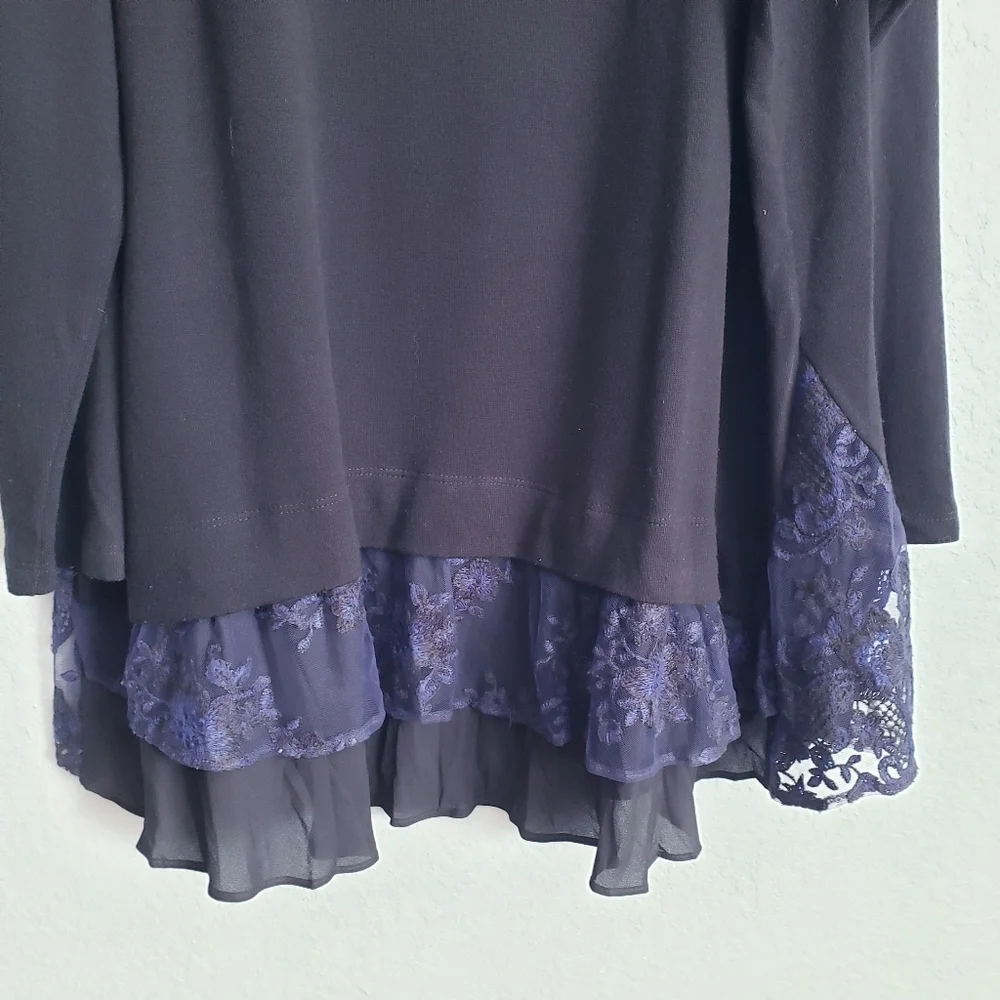 Karen Kane Black Light Sweater Tunic With Tiered Navy Floral Embroidered Lace